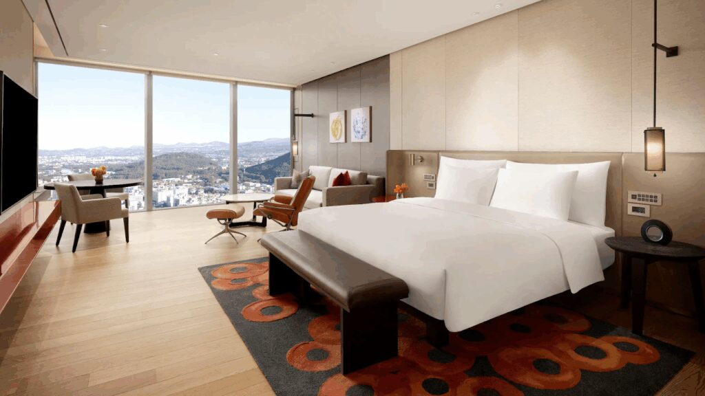 Hyatt family room
